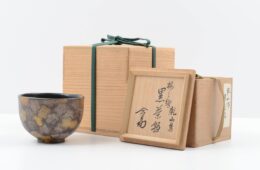 江戸時代の陶工・日本画家、尾形乾山。琳派の意匠を焼物で表現