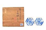 倣古青華山水竹石 六角皿