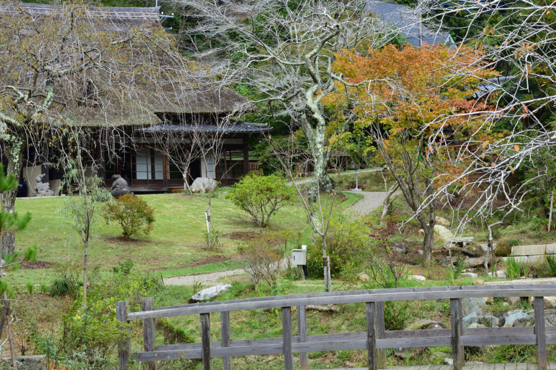 北大路魯山人の作品の特徴。使うことを前提とした美しさ